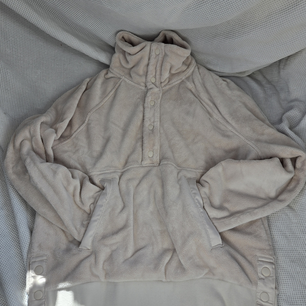 Athleta Cream Fleece Jacket